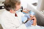Soins dentaires : une étude de l’InVS dénombre 200 contaminations virales pour l’hépatite B